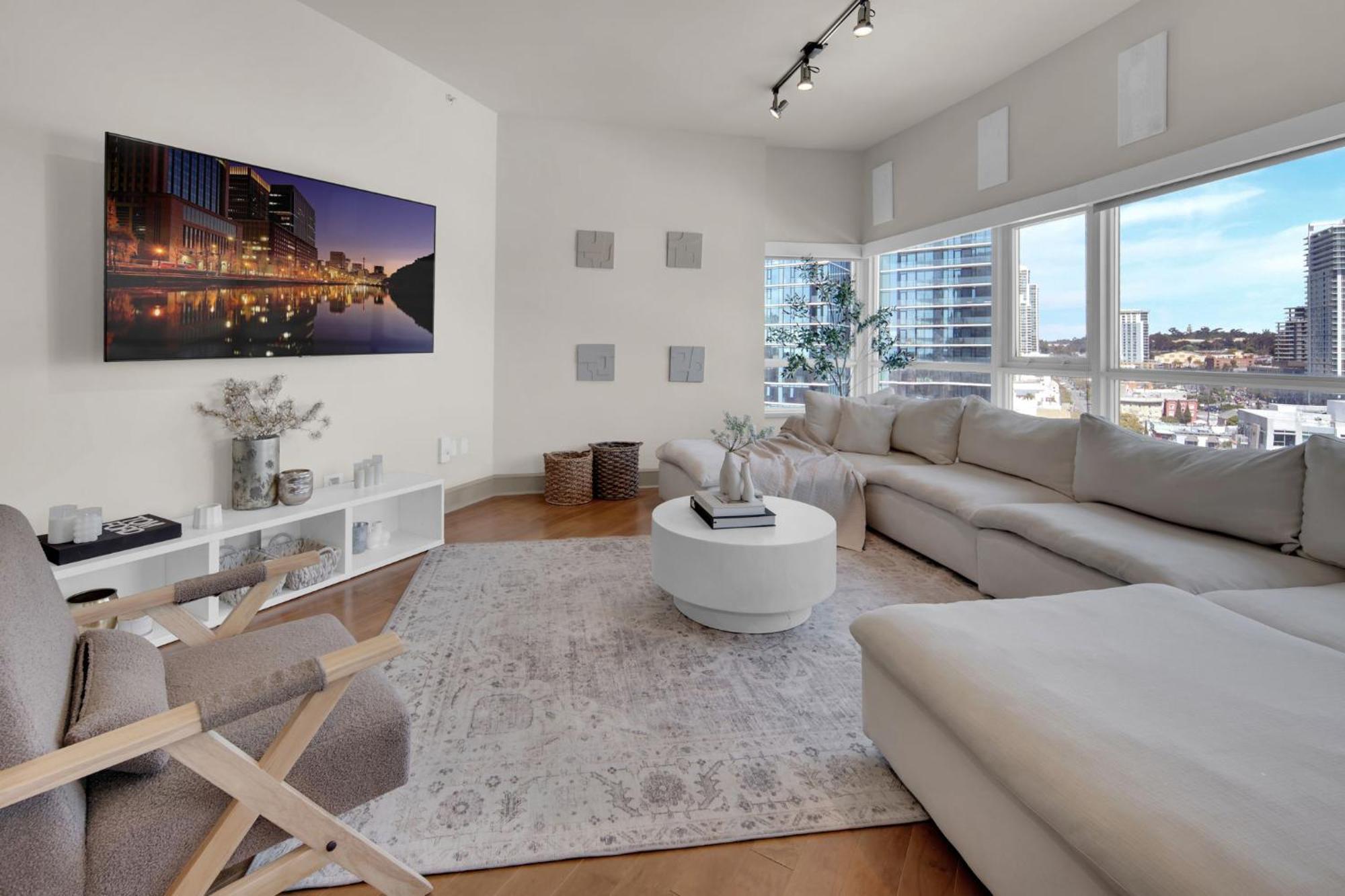Highrise Retreats San Diego